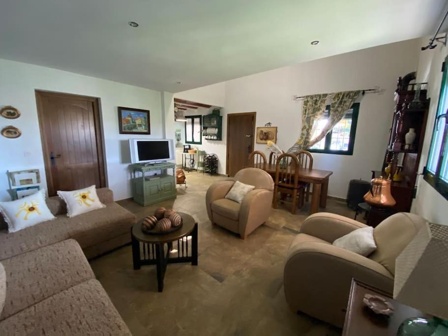 Fantastic Private Villa With Pool Near Ardales And Caminito Del Rey Luaran gambar